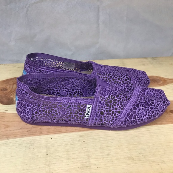 purple lace toms
